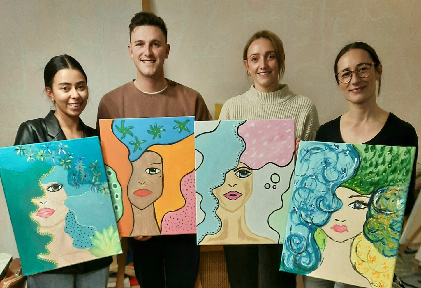 La La Lola - Sat. 18th April 6-8PM